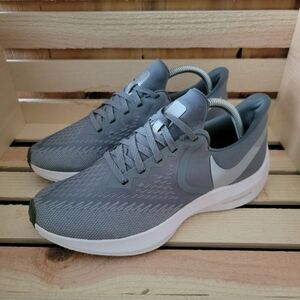 Nike Air Zoom Winflo 6 Women